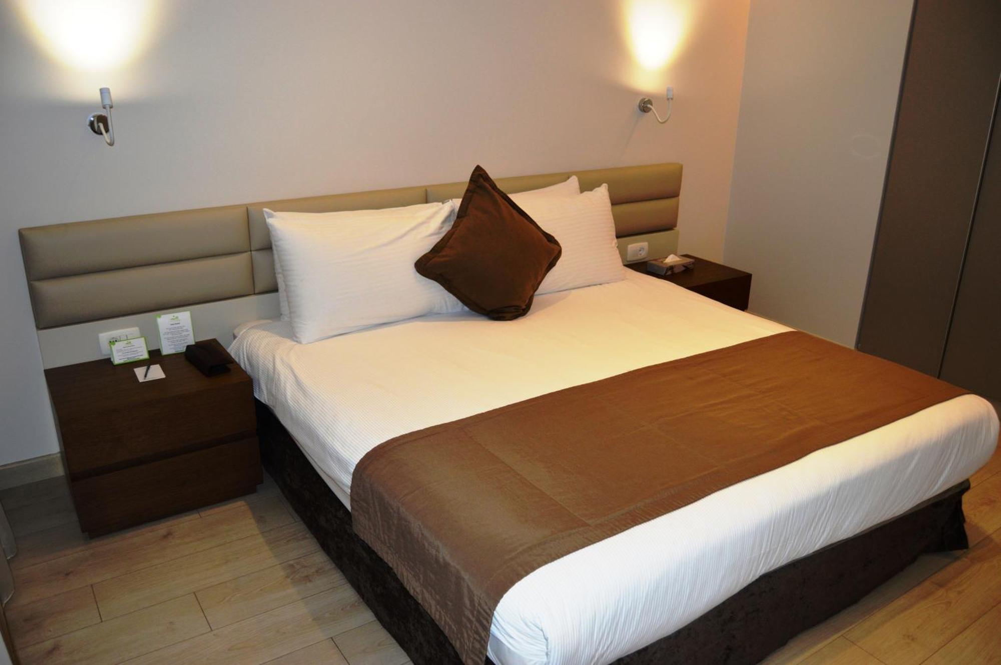 Country Lodge Hotel & Resort Бейрут Стая снимка